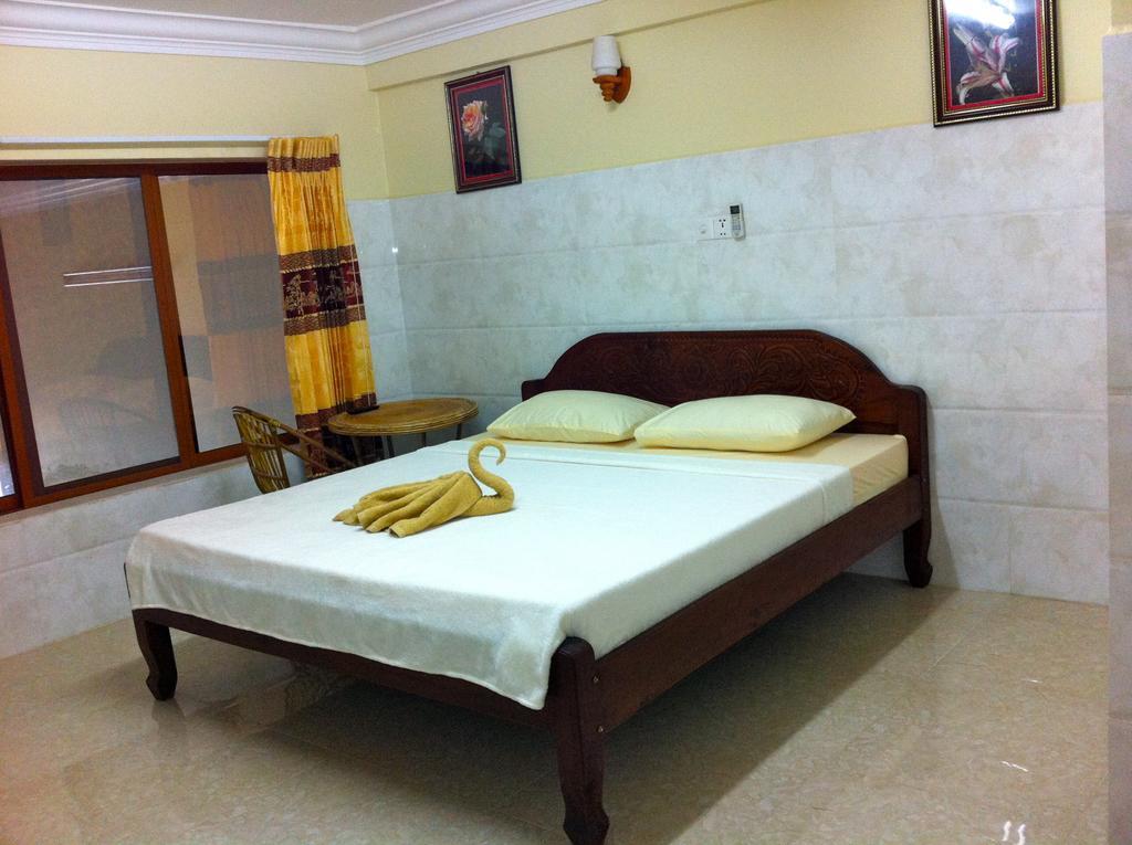 Captain Chim S Guesthouse Kampot Kamer foto